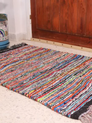 tapis traditionnel en laine recycle