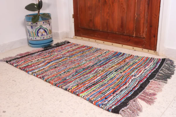 tapis traditionnel en laine recycle