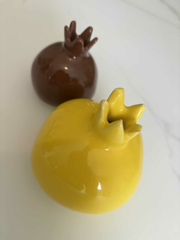Objet décoratif en céramique – Grenade